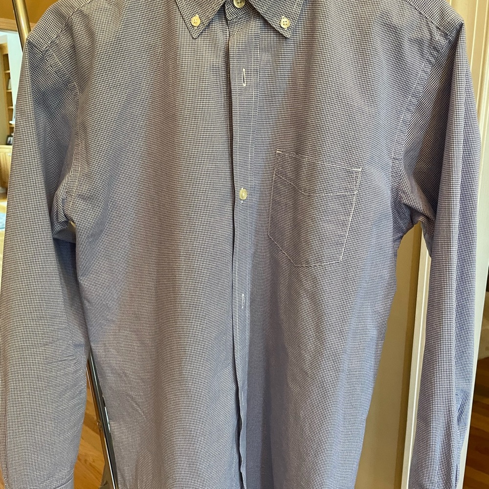 GAP kids XXL (14-16) button down shirt. Blue/white.